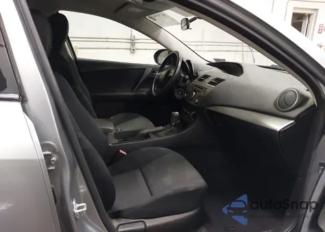 2013 Mazda Mazda3 I Sport из США, поврежденный, VIN JM1BL1UP4D1796510